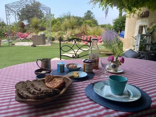 Brossard Bed & Breakfast Cavaillon France